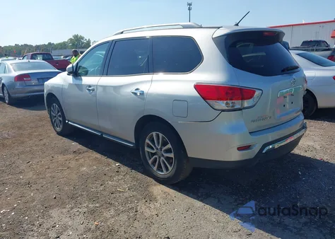 2016 Nissan Pathfinder Platinum/S/Sl/Sv z USA, uszkodzony, nr VIN 5N1AR2MMXGC618143
